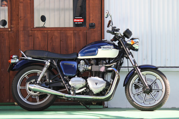 ボンネビルT100 スリップオンマフラー トライアンフ(TRIUMPH) レース